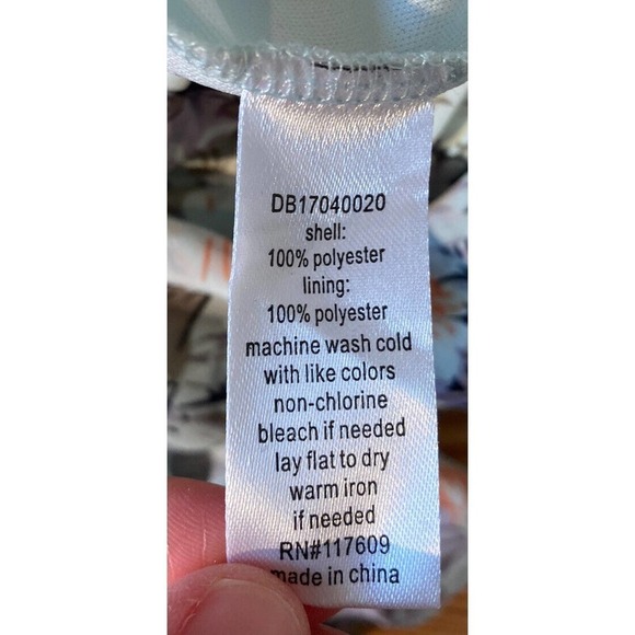 NWT DE Collection Parade Day Shark Hem Skirt Medium Bouquet Billow MSRP $34.99 - Picture 5 of 7